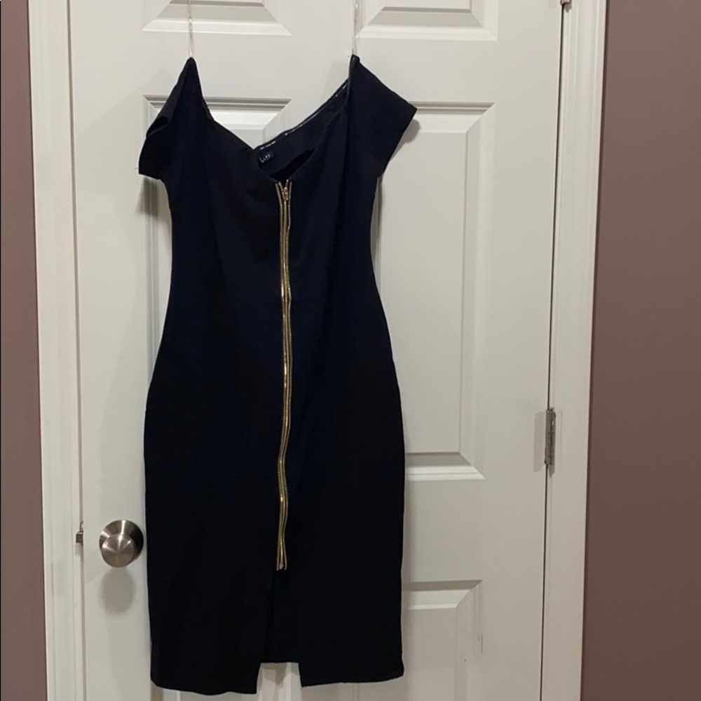 Off the shoulder zippered dress